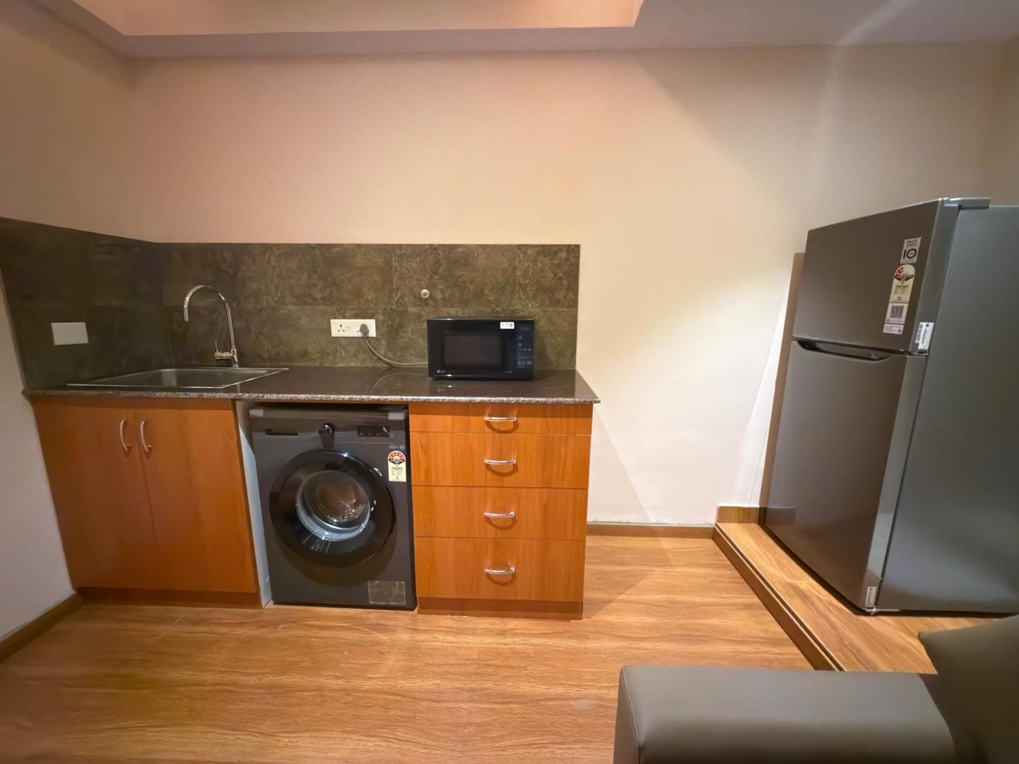 Park Avenue Hotel & Apartments Trichy Tiruchirappalli Экстерьер фото