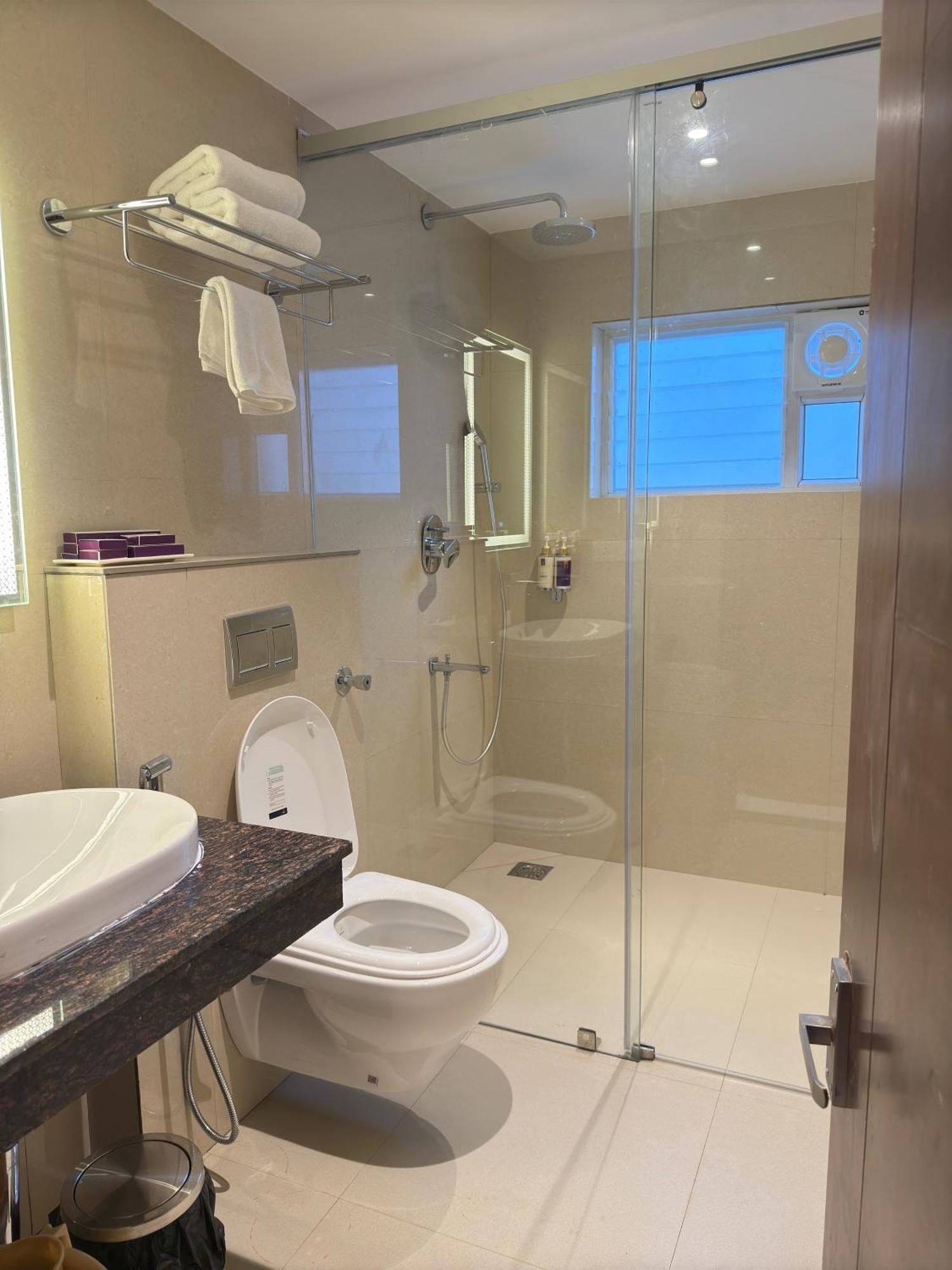 Park Avenue Hotel & Apartments Trichy Tiruchirappalli Экстерьер фото
